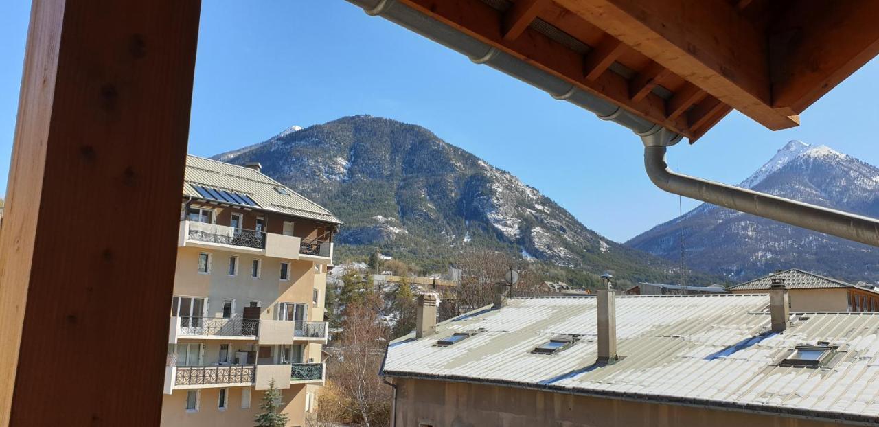 Joli T2 + Coin Montagne + Garage Leilighet Briançon Eksteriør bilde